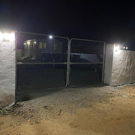 فندق La Gobita كونيل ذي لا فرونتيرا المظهر الخارجي الصورة